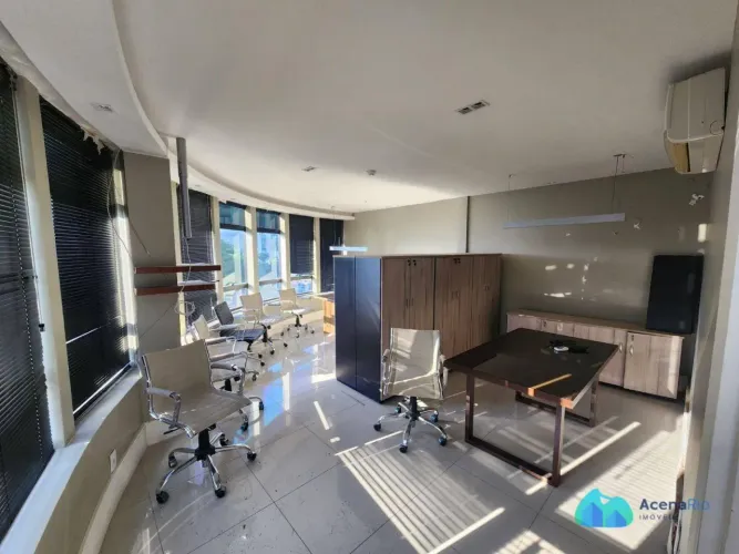 Centro Empresarial Barrashopping - Ampla Sala com 87 m², 2 Vagas de Garagem e Terraço