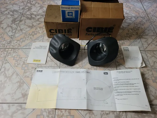 Par de farol de milha novos originais cibie corsa gls gl wind