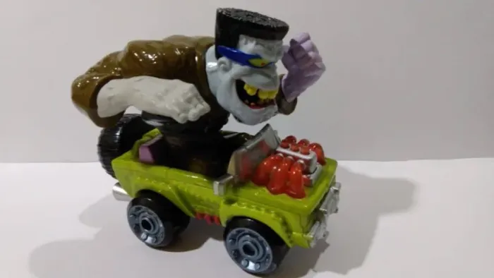 Brinquedo carrinho Monster Cars Collection Frankestein