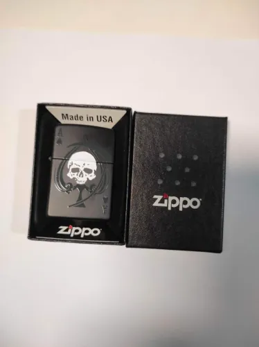 Isqueiro Zippo Skull Ace - Lacrado