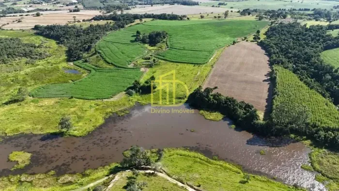 Sítio para Agricultura com Represa de 4 Hectares Itapetininga/SP