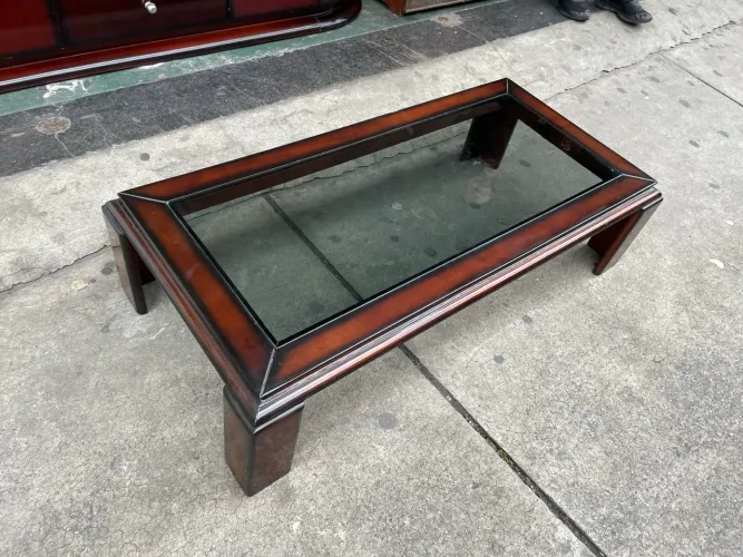 Mesa de Centro Retangular em Mogno 