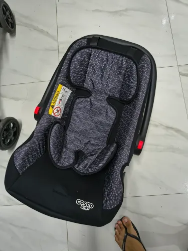 Carrinho e bebê conforto COSCO