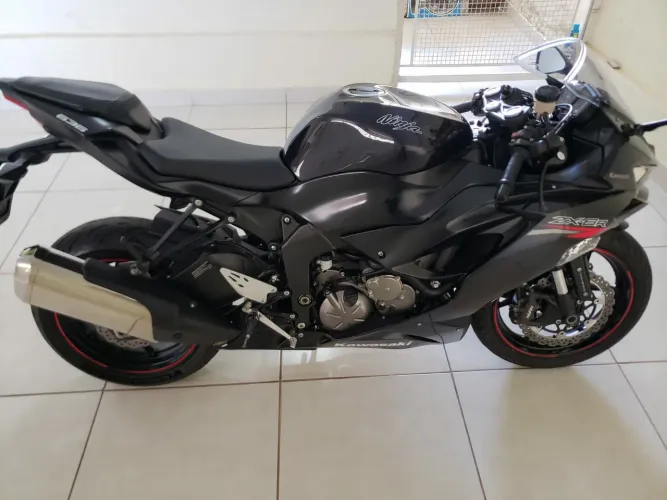 Kawasaki Ninja ZX-6 636 ano 2020!!! Com 16.000 km!!! Novíssima!!!