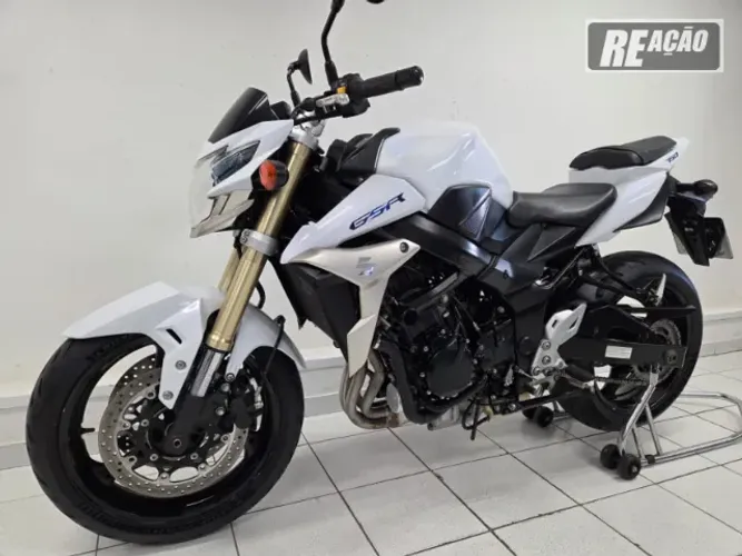GSR 750 2016 / Reação Suzuki
