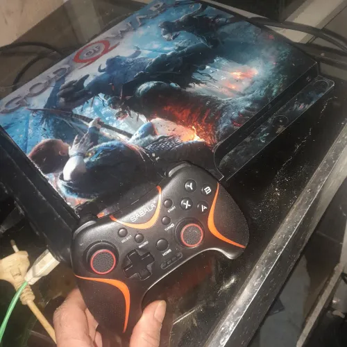 Ps3 tunado 500GB + 50 mil jogos ps1, ps2, ps3 + 2 controles