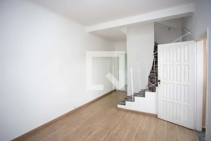 Casa à Venda - Centro, 4 Quartos, 100 m2
