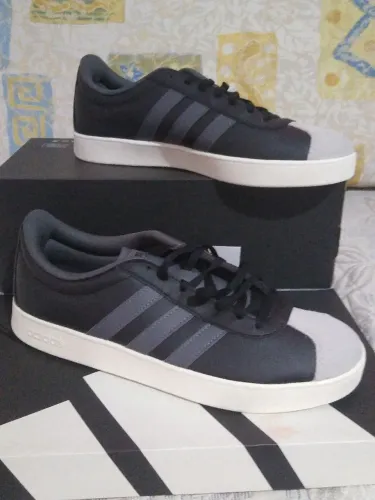 Tênis Adidas Casual, Tem Tam. 40 e 41