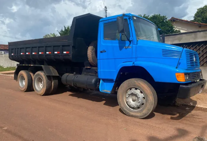 Vendo caminhão basculante 2318 ano 1991 motor feito recentemente