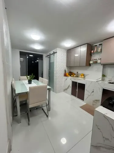 CASA 3/4 (1 SUÍTE) DORON EXCELENTE ACABAMENTO
