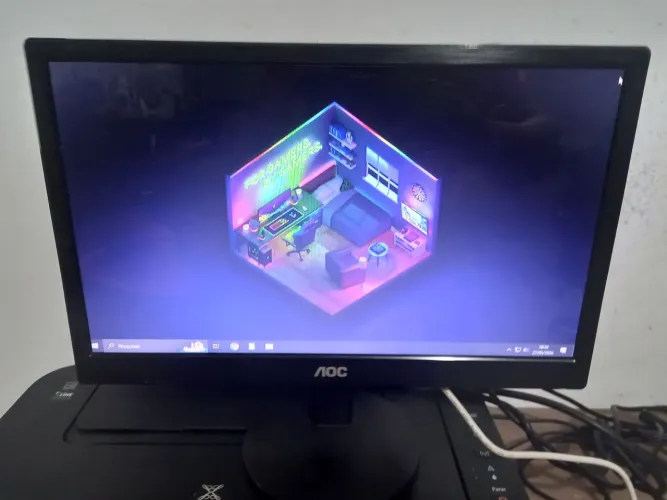 Lindo monitor aoc 16 polegadas led alimentação usb usado!!!