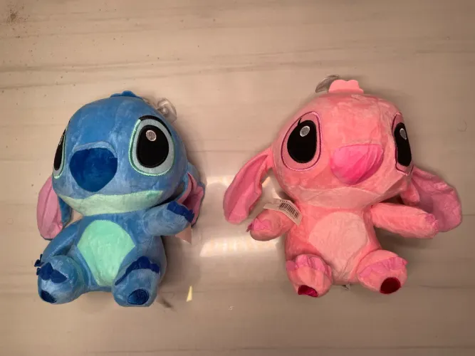 Pelúcias dos stitch azul e rosa