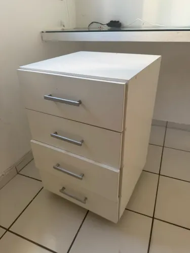 Gaveteiro branco 