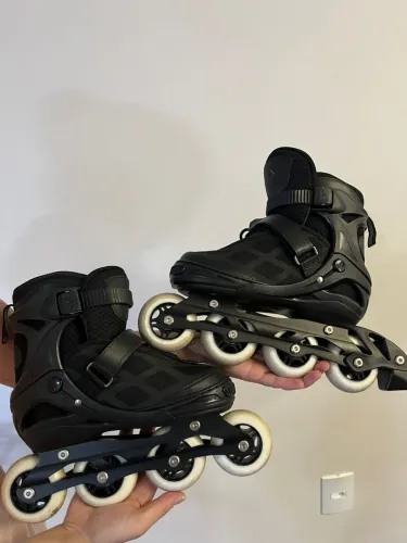Par de patins inline Oxer Pixel First Wheels ajustável 