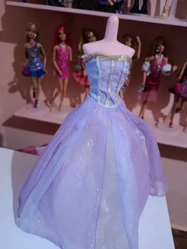 Vestido Barbie Magia de Aladus Anikka