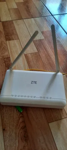 Modem wifi ZTE novo