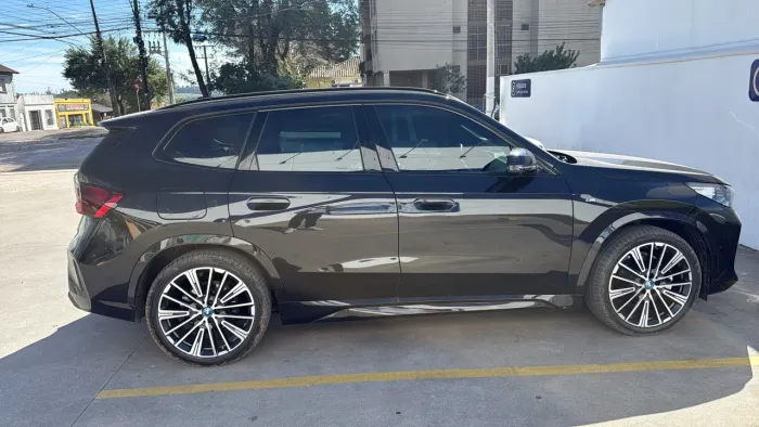 BMW IX1 Xdrive 30 M Sport (elétrico) 2026