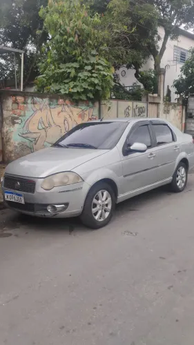 Fiat Siena Essence 1.6 Flex 16V 4P 2012