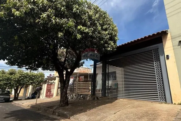 CASA + EDÍCULA A VENDA JARDIM PARAÍSO 3 QUARTOS MONTE ALTO-SP