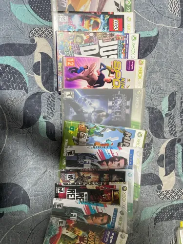 XBOX 360 com 2 manetes DESBLOQUEADO com kinect e com mais de 20 jogos 