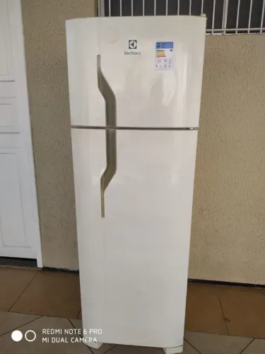 Geladeira Electrolux modelo Cycle Defrost