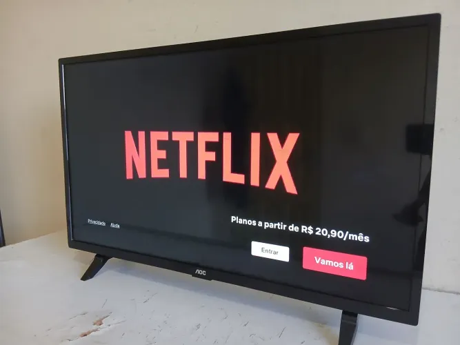 Smart tv de 32Pol AOC 