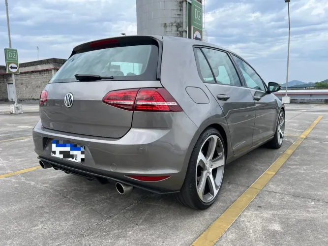 Volkswagen Golf Highline 1.4 TSI 140cv Aut. 2015