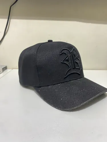 Boné BLCK Preto