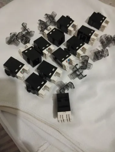 Kit-12 tomadas fêmea RJ45 COMMSCOPE Cat6 preta