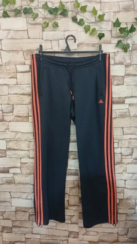 Calça esportiva Adidas M serve ate 38/40