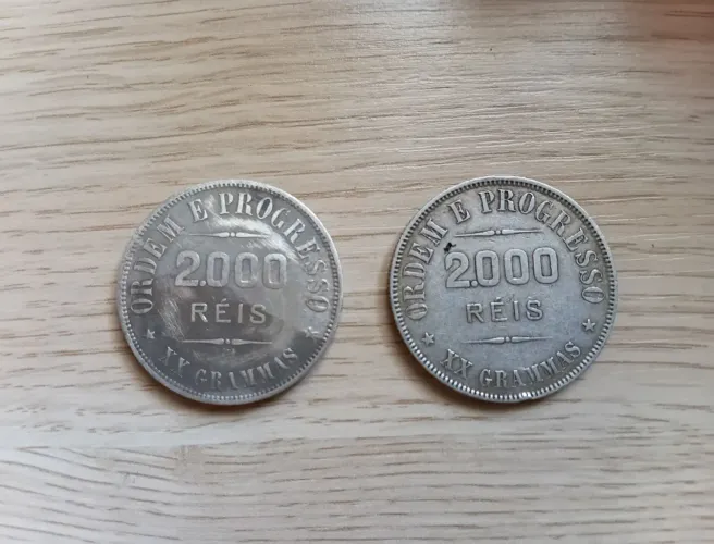 Moeda de 2000 reis em prata 900