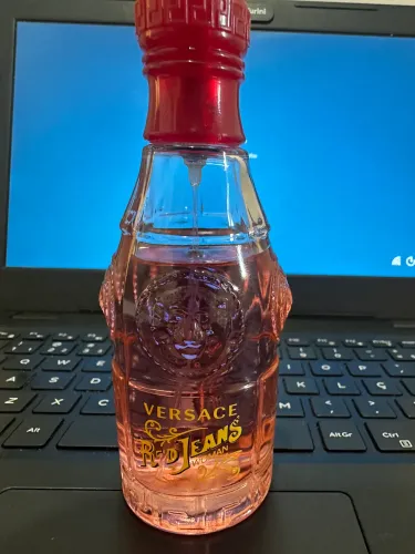 Perfume Versace red jeans woman
