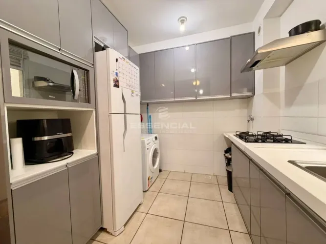 Apartamento com 2 dormitórios à venda, por R$ 200.000 - Jardim Itamarati - Botucatu/SP
