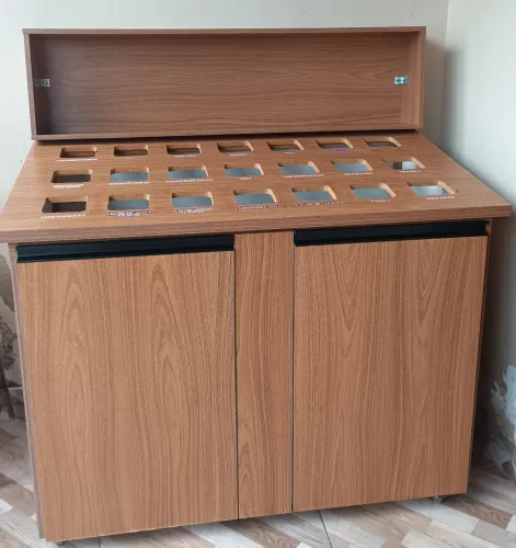 Armário/balcão de complementos para sorveteria e açaíteria