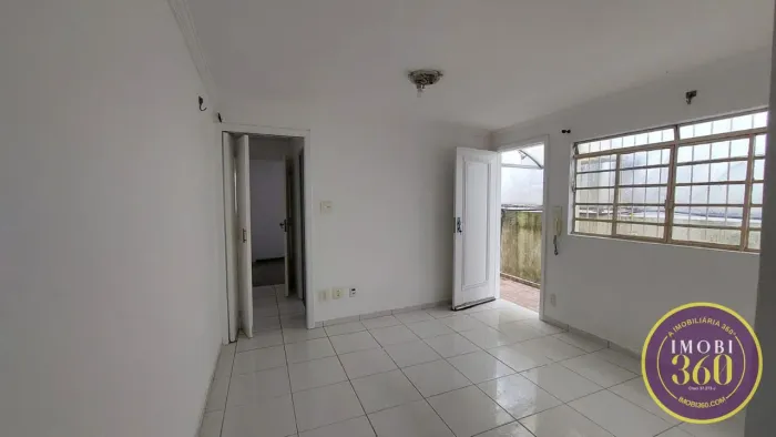 Casa com 2 Quartos e 1 banheiro para Alugar, 48 m² por R$ 1.800/Mês
