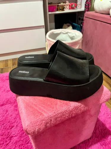 TAMANCO PLATAFORMA MELISSA