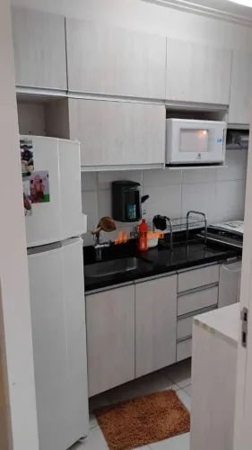 Apartamento 2 Dormitórios com Varanda Gourmet e Churrasqueira Condomínio Fantastique