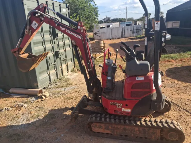 Mini Escavadeira VIO 12 YANMAR