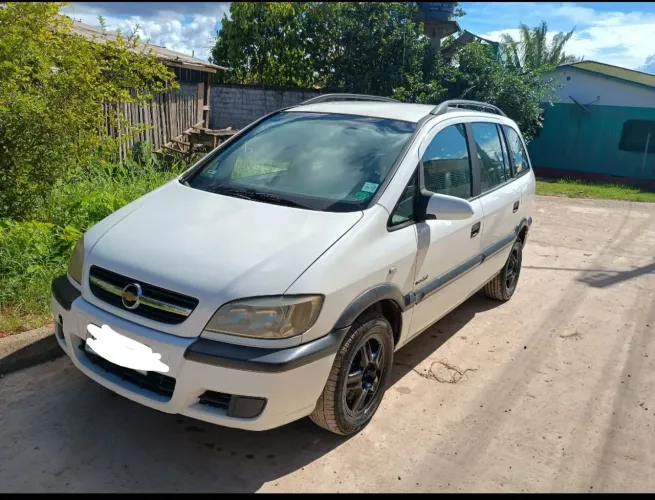 Chevrolet Zafira Comfort 2.0 MPFI Flexpower 8V 5P 2011