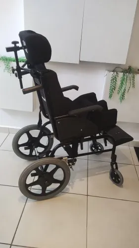 Cadeira de Rodas Postural