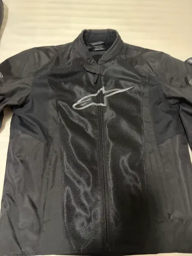 JAQUETA MOTOCICLISTA ALPINESTARS.
