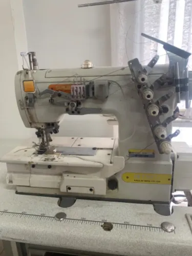 Máquina de costura Siruba cobertura F007k 