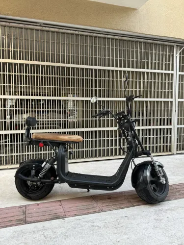 Scooter Elétrica 3000W ? Emplacada