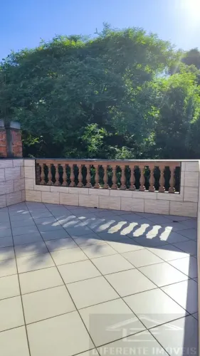 Casa assobradada á venda Zona Leste (São Mateus) 4 dormitórios 3 banheiros 2 vagas