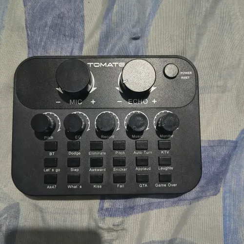 Mesa de Som Tomate (Modelo: MPS-005)