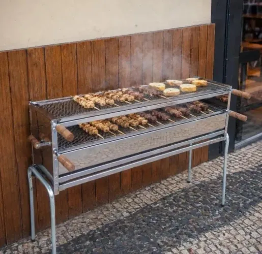 Churrasqueira espetinhos 1.10 de comprimento