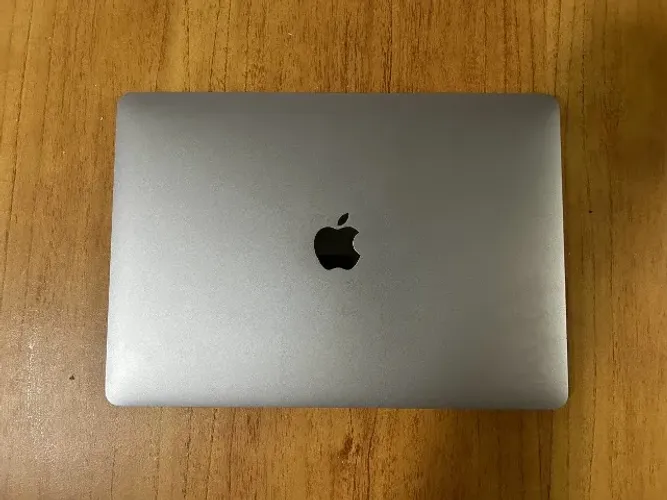 MacBook Pro 2020 i7 16GB 13"