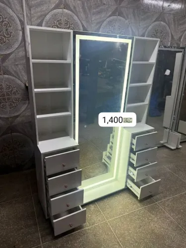 ESPELHO LED E ESPELHO CLOSET DISPONÍVEL PARA ENTREGA.