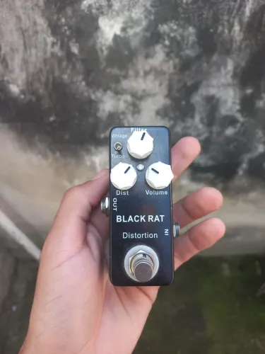 Pedal Black Rat