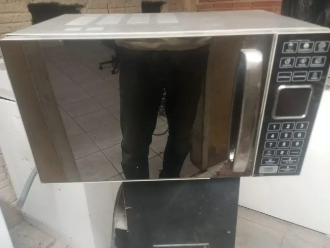 Vendo microondas Philco 25L espelhado com entrega e garantia de 3 meses